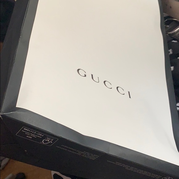Gucci Bag - Picture 3 of 3